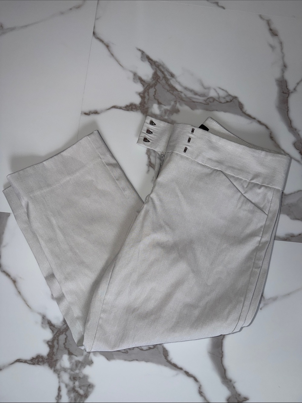The Limited Extra Stretch Size 4